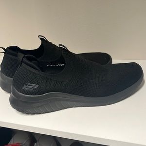 Size 13 Skechers Stretch Fit Shoes
